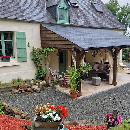 Tatil Evi 3 Bed Sleeps 6 - Enclosed Patio -fireplace Beaucoudray