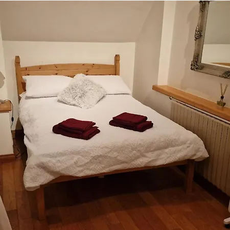 Tatil Evi 3 Bed Sleeps 6 - Enclosed Patio -fireplace Beaucoudray