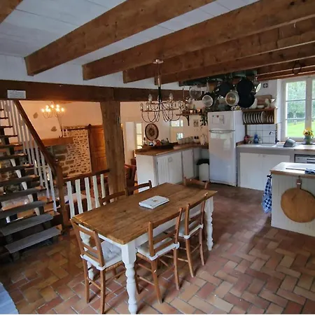 Tatil Evi 3 Bed Sleeps 6 - Enclosed Patio -fireplace *